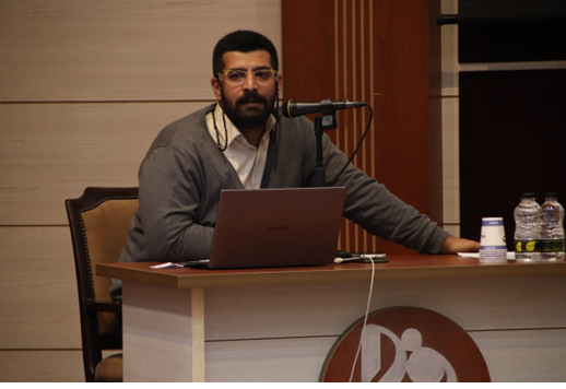 سخنرانی سیاوش سکینه پور عضو هیئت مدیره شرکت فیدار بتن فرامانا با محوریت تکنولوژی بتن حجیم شهری
